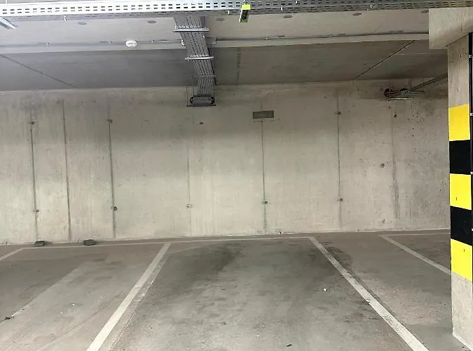 Michalczyka 1d - Self Check-in 20h - Parking * Wrocław